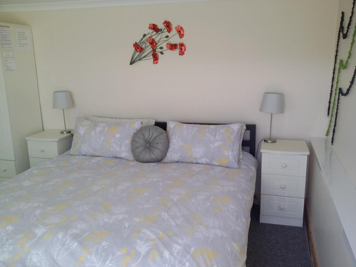 Bacchus Hotel Mevagissey Bagian luar foto