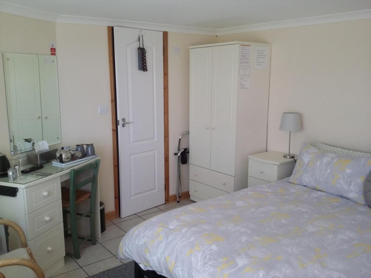 Bacchus Hotel Mevagissey Bagian luar foto
